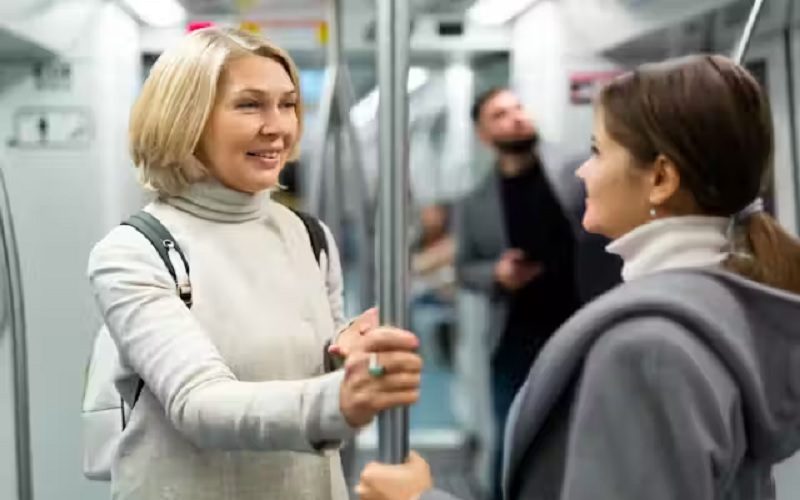 صحبت با غریبه ها